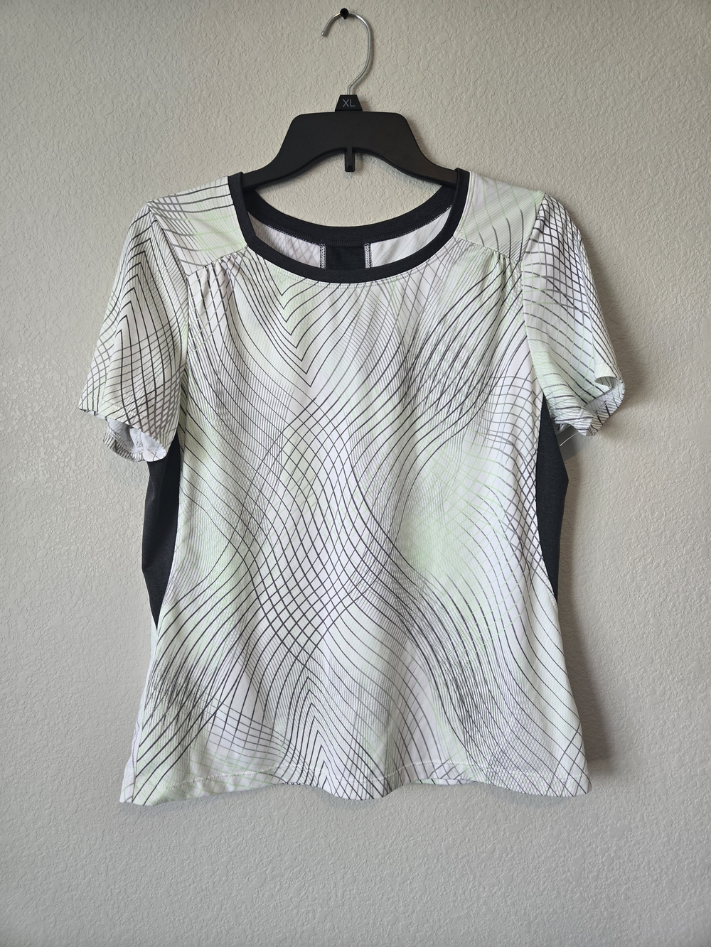 Tail Athletic Top Crew Neck Geometric Stretch White Black Green Women's M
